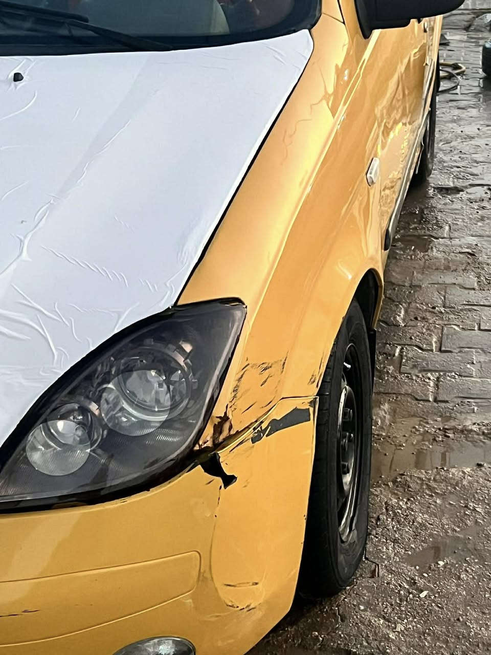 طيبه 2015 غاز بانزين مكينه بيهه تبخير. 
حداديه جديده 
دبلات جديده 
لويات جديده 
تخم تاير جديد  شاشه. تاب. دواخل كلش نضيفه. 
والكشر شوف عينك. نضيفه سياره جاملغ مبدل وبيعه طخه بسيطه ممسويهه  بيع او مراوس سعرها 33 رقم بغداد راعيهه كوت شوكت ميعجبك داور


**إذا كنت صاحب هذا الإعلان وتريد حذفه لأي سبب، رجاءا أرسل رسالة إلى الدعم الفني**