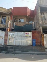 دار للبيع في الشعب قرب شارع الصحة - دار 3 طوابق / • المساحة: 100 متر  ...