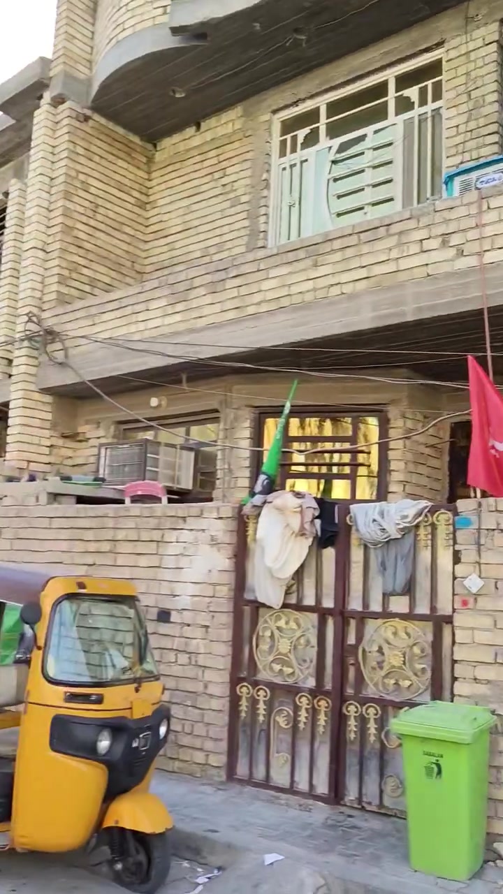 سلام عليكم بيت للبيع مساحته50متر العنوان الغرير أول نزله مال سرايا قرب دلاليه ابو عمار القريشي رقم الهاتف :
***********
