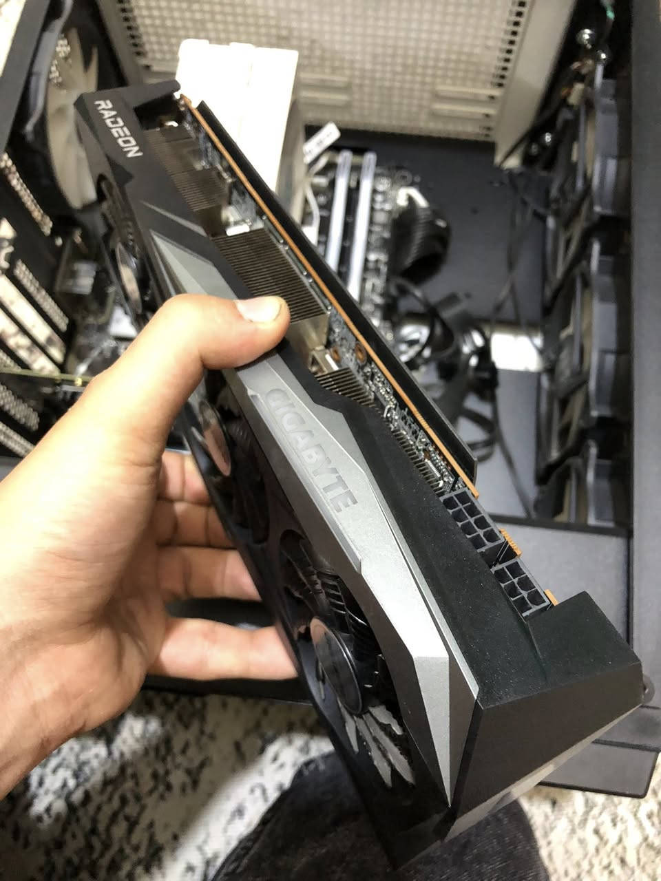 السلام عليكم
وحش AMD 
Gigabyte Radeon RX 6700 XT 12GB OC 3 Fan
الكارت بحالة جداً ممتازة
نظافة ١٠٠٪؜
غير مفتوح وعالفحص
اعلى حرارة ٦٩ 
(جيكو صور البنشمارك)
السعر ٤٧٠ الف
ماعندي توصيل
مكاني بغداد ، جميلة


**إذا كنت صاحب هذا الإعلان وتريد حذفه لأي سبب، رجاءا أرسل رسالة إلى الدعم الفني**