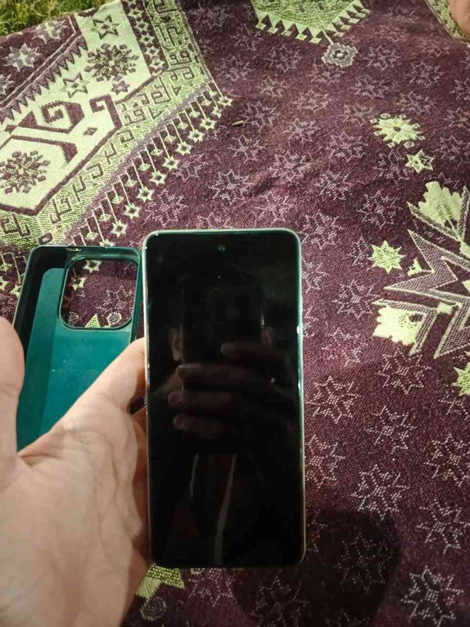 السلام عليكم جهاز لبيع 
نوع/ تكنو سبارك 
دبل سيمكارت 
ذاكرة 64
جهاز نضيف لا مفتوح ولا مشخوط ولا مكسور سعر 75 *********** Singapore
