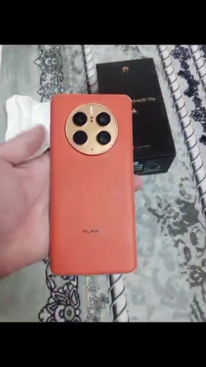 للبيع: هاتف هواوي ميت 50 برو (Huawei Mate 50 Pro)
الذاكرة: 512 جيجابايت.

​الملحقات: الجهاز يأتي مع الكرتونة، كفر حماية، ورأس الشاحن.

​السعر: 550 ألف دينار عراقي.

​رقم الهاتف: ***********
