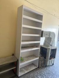 عارضة ٢ متر اضاءة محيطيه ع كل العارضة السعر ٢٠٠ بيه مجال بسيط ملاحظة ا...