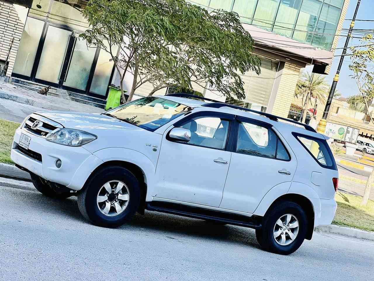 تويوتا فورچنل مديل 2006 خليجي السعر 104 وبيها مجال الاستفسار *********** مواصفات V6 تبريد 3 قطع 7 راكب مكفوله من الضربه والتبديل بيها رشات صبغ جماليه محرك وكير مكفولات تبريد ❄️ تخم تاير حداديه جديده مكاني كربلاء
