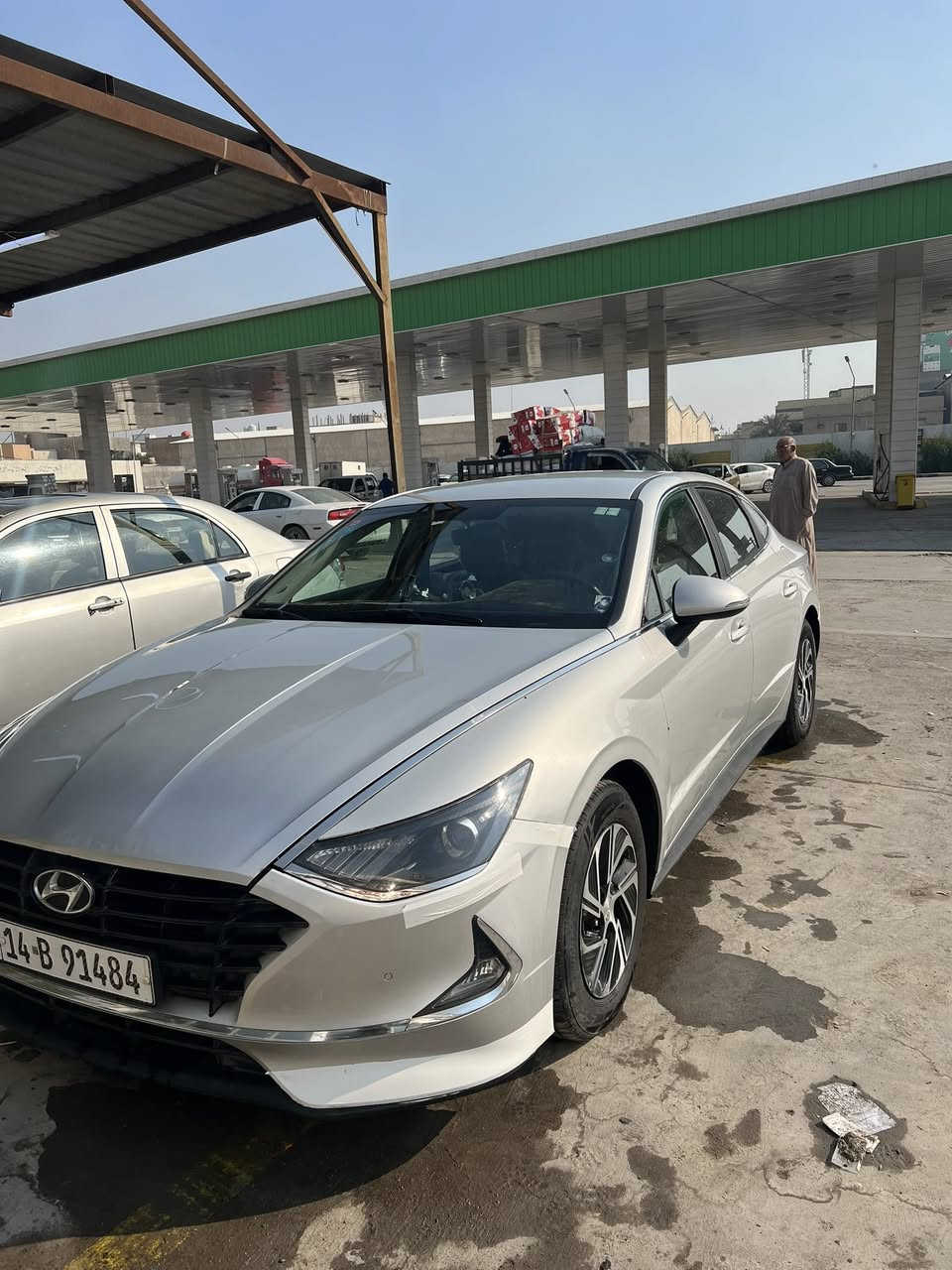 بسم الله الرحمن الرحيم

هونداي سوناتا 2021 اصل مسجلة 2023 وارد خليجي هايبرد وبانزين ماشية 74 كيلومتر رقم بصرة دولي بسمي تحويل ثاني يوم السنوية لل 2030 نضيفة وجاهزة ومابيهة اي نقص ببركة الله تخم تاير جديد ترايك لاربيل شرط طلقة السيارة مثل ما تشوفون جداً نضيفة ومعتني بيهة مكينة 2500 شرط المكينة كارتون بوضع الشركة السيارة كفالة من الضربة والعيب الشرعي شرط لا ايرباك لا شواصي ابد كفالة من الضربة فقط صبغ عام اثر لاصقات شرط وانة صبغت بيدي درجة اولى السعر 139$ 

مكان السيارة بصرة حي الزهراء رقم الهاتف *********** متواجد على الواتساب وارجو من الاخوة الي ما يعجبة المنشور يعبرة واكون ممنون للجميع
