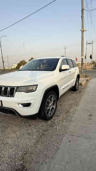 ‎ السلام عليكم جيب 2017 ليمتد خليجي لون ابيض 6سلندر رقم اربيل الجديد تحويل  ثاني يوم   
 ماشيه 207 كيلو متر  ‎
سياره مكفوله كفاله عامه 
عده رصعه في لبنيد وكارت بجاملغ لايسر 
المواصفات:- ليمتد
لايت زنون
‏‎بانوراما 
‏‎بصمة +تشغيل عن بعد
‏‎كشنات جلد 
‏‎فور ويل 
‏‎كشنات تدفئة وتبريد
‏‎حساسات امامي خلفي
‏‎توقف ذاتي عالبگ
‏‎كشنات كهرباء
‏‎صندوك كهرباء 
‏‎خزن ميموري 
‏‎ستيرن كهرباء وتدفئة
‏‎وبعد بيها مواصفات 

‏‎مكان السيارة ذي قار

‎السعر (275) 

‏‎الرقم للأستفسار 

(***********)
