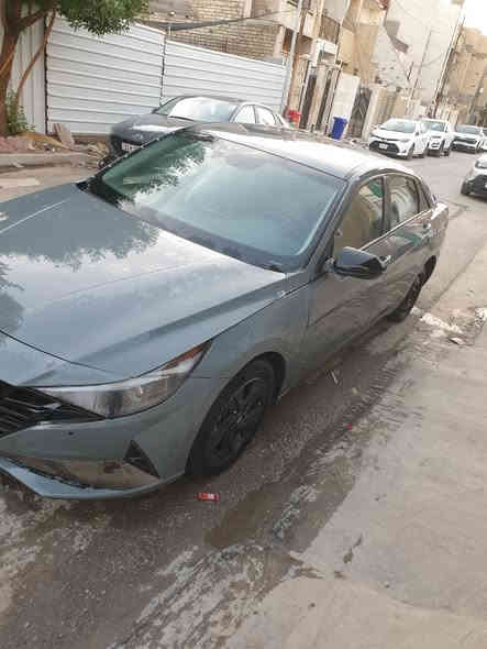 سلام عليكم الشراي يتصل 
النترا 2022 بدون لوحات صبغ حزام بسبب قرار المرور منع صبغ الوارد الامريكي حكيتها ورجعت لونها السعر 117 ورقة مكاني دوره 
***********
