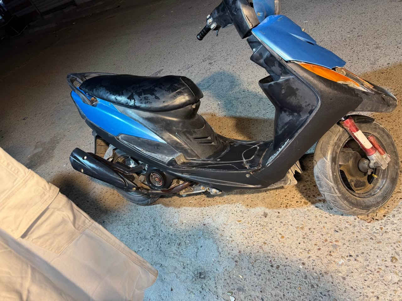 السلام عليكم 
دراجه ماكس للبيع بيها نواقص بسيطة
مكينة جديده 
السعر 400 وبيها مجال 
*********** بغداد, العراق
