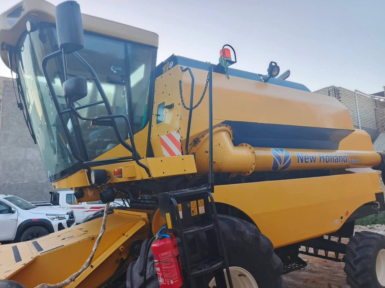 حاصوده للبيع موديل 13 حجم 50 50 مكفوله  كفاله عامه تاير حرفش الخلفي 20 بلادي مكينه وضع شركه  عاده 3700رقم اربيل معمل كهربائي دبل كشن العنوان عباسيه ***********
