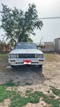 سيدان • موديل ١٩٩٠ • مكينة ٢٥٠٠