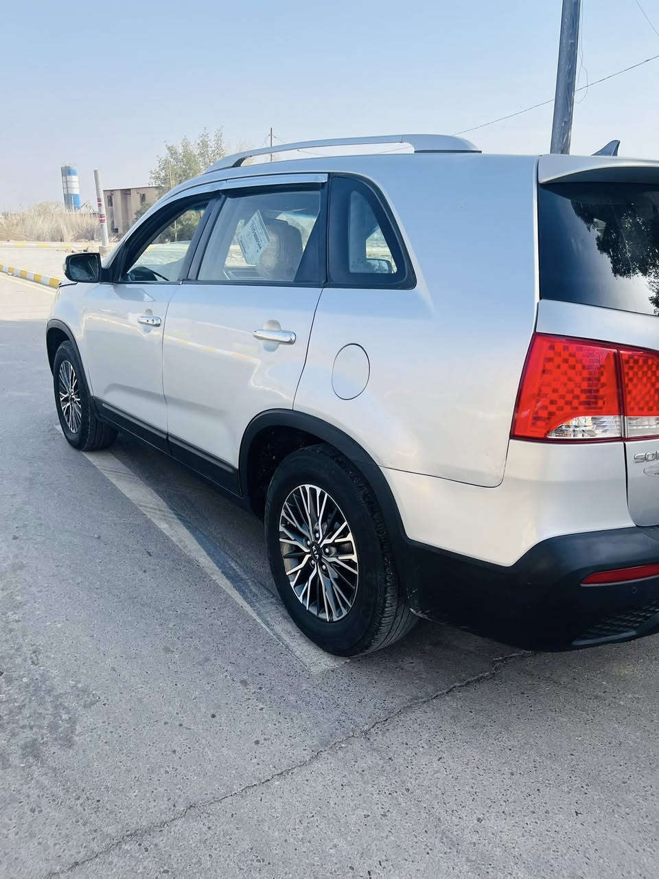 السلام عليكم مكلف بنشر سورنتو 2011 رقم أربيل سنويه ال 30 فول  بني رومه بصمه 7 راكب تلاث قطع تبريد محرك 6سلندر تخم تاير تبريد ثلج سياره جديده كلش سونار مرفق المنشور المكان واسط صويره السعر 123$ لاستفسار ***********
