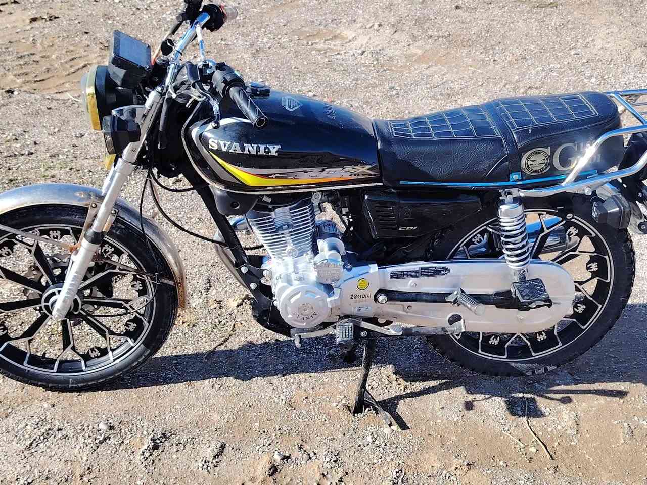 سلام عليكم موطور للبيع سافان موديل 24محرك مامفتوح كلو شركه منفيس موجود السعر650وبي مجال الاستفسار تصل ***********
