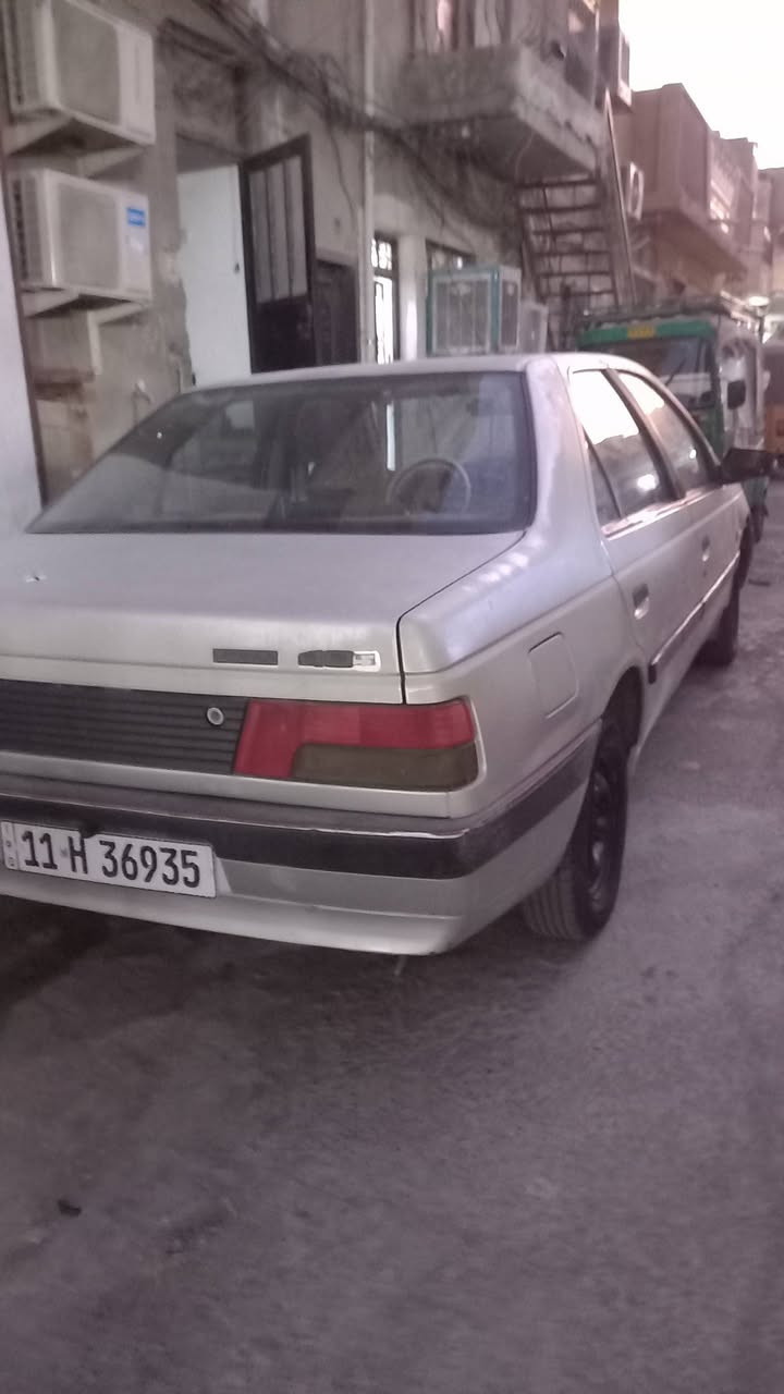 سلام عليكم عندي بيجو روى ٢٠٠٧ بغداد سياره نضيفه مكان السياره بغداد شارع حيفا قرب نادي ***********السعرالسعر ٣٢ ورقه
