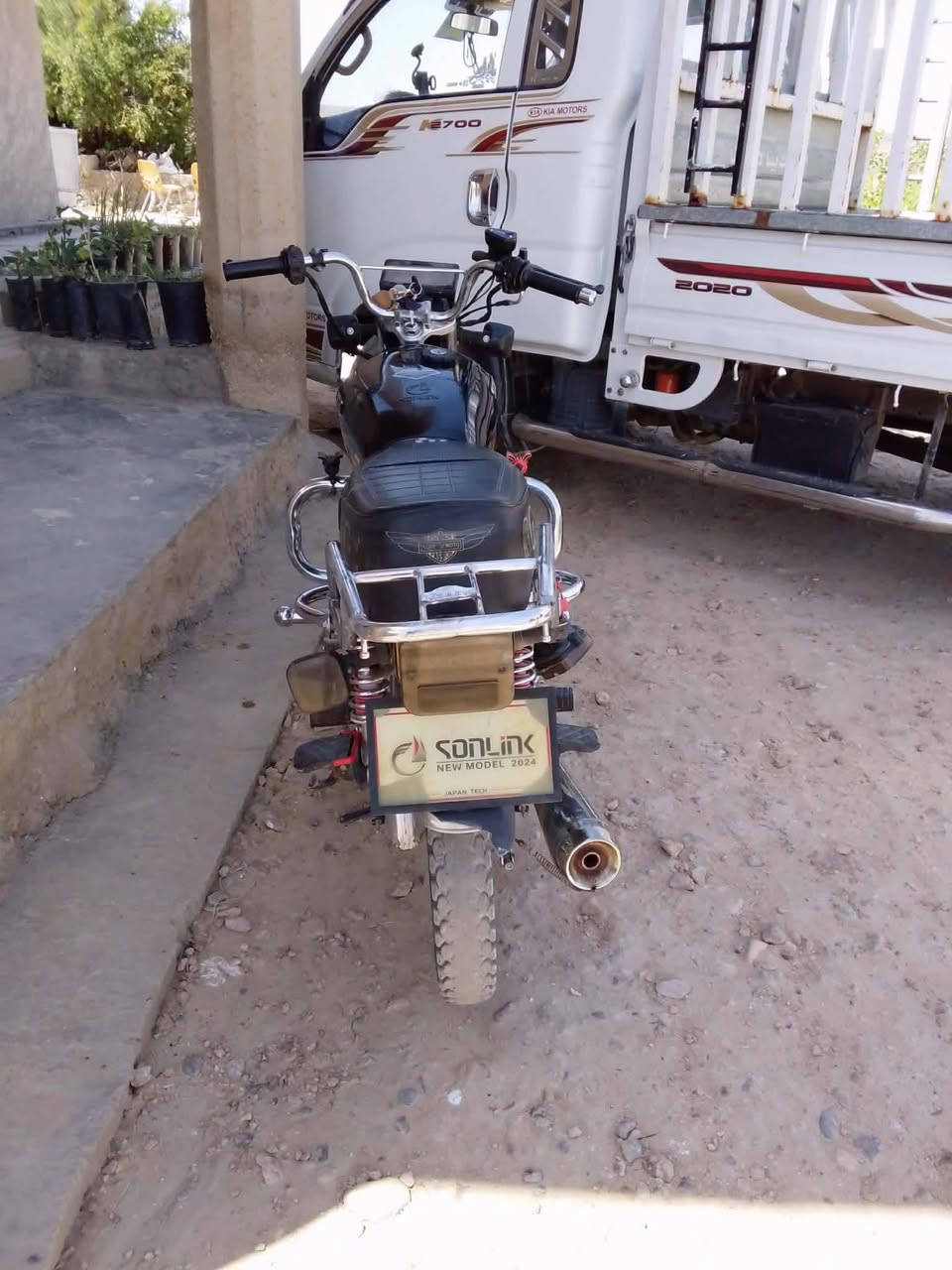 السلام عليكم يوجد مطور سونك نضيف محرك ١٥٠ مديل ٢٤ مكان راوة بقيت التفصيل اتصل وتدلل الرقم ***********
