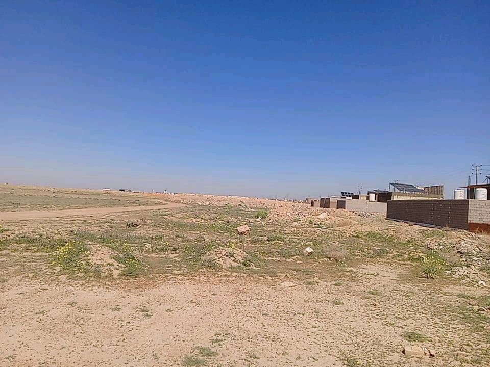 اللهم صلي على محمد وآل محمد 

عرصه نقابه المعلمين للبيع،،، اخوان اقرو التفاصيل زين وتعال خاص 

مساحه ٢٠٠متر 

حرف E

رقم القطعه 118961 

شارع ١٢ 

العنوان __النجف الاشرف ___النداء ____قرب جامعه الكفيل 

السعر خاص او للاستفسار الاتصال على الرقم *********** 



ما هو السعر المطلوب للأرض؟: 
٣٥ مليون 
ما هي مساحة الأرض بالتحديد؟: 
٢٠٠متر 
هل تتوفر خدمات الماء والكهرباء في المنطقة؟: 
نعم تتوفر كافه الخدمات 
هل الأرض مسجلة رسميًا مع كافة المستندات القانونية؟: 
نعم طابو صرف توزيع النقابات
ما هو أفضل وقت للتواصل معك للمعاينة؟: 
الصباح موجوده بخدمتكم او الاتصال على الرقم *********** 