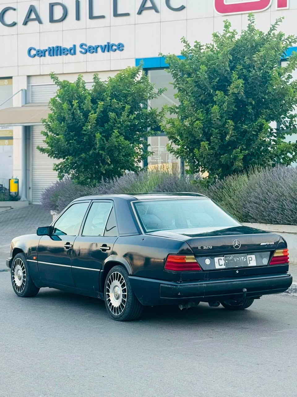 مارسيدس ١٩٩٢ ارم اربيل
هەموو گیانی بشرط مکینە و گێڕ. و اکسل
کل بشرط 
سعر : ٤٨$ مجاليكي كةم
شوين : سليماني
***********
