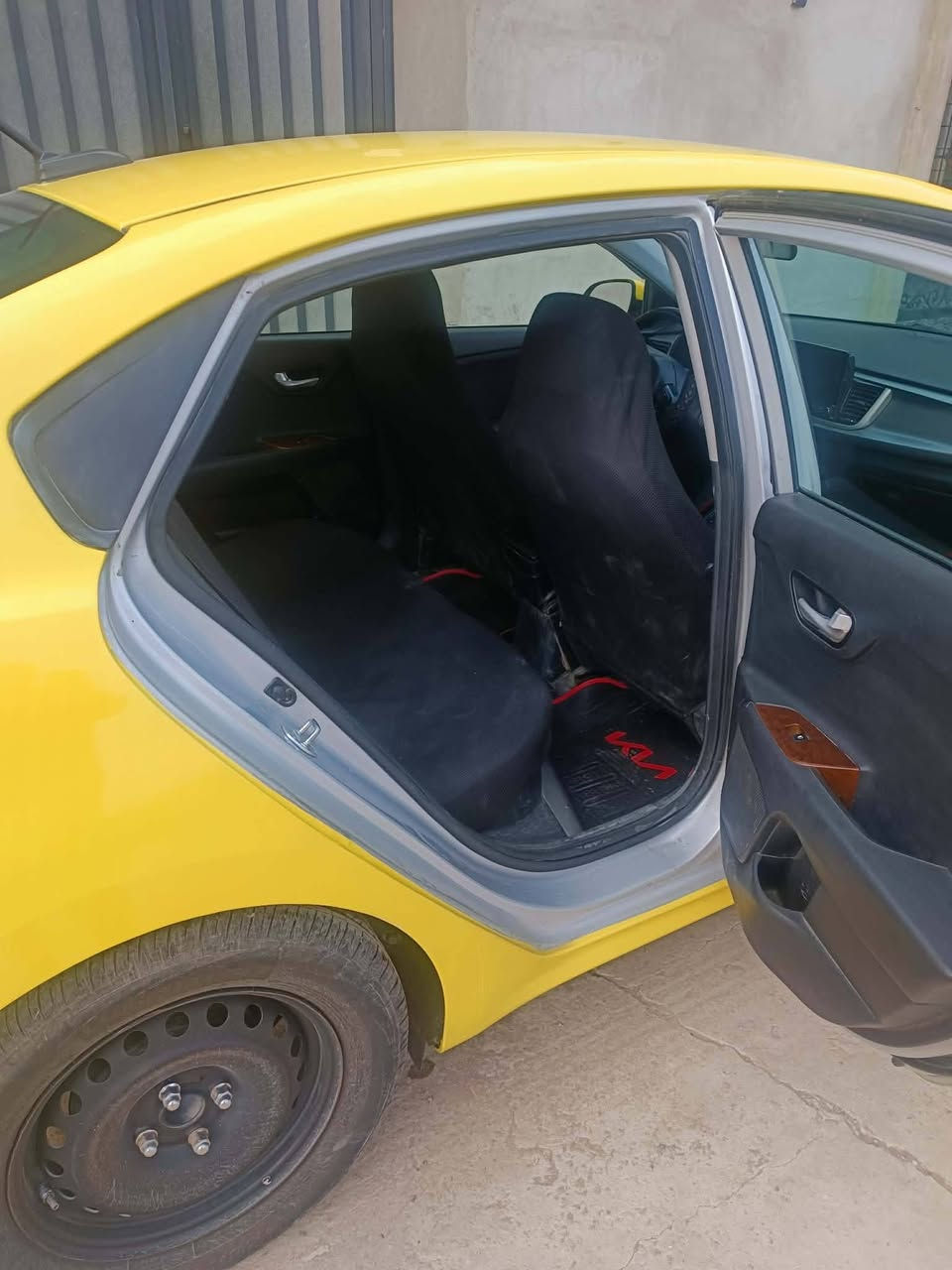 سياره للبيع نوعيه كيا ريو موديل 2022 فحص موقت  المكان الموصل للاستفسار الاتصال على الارقام  التاليه ***********  //  ***********

