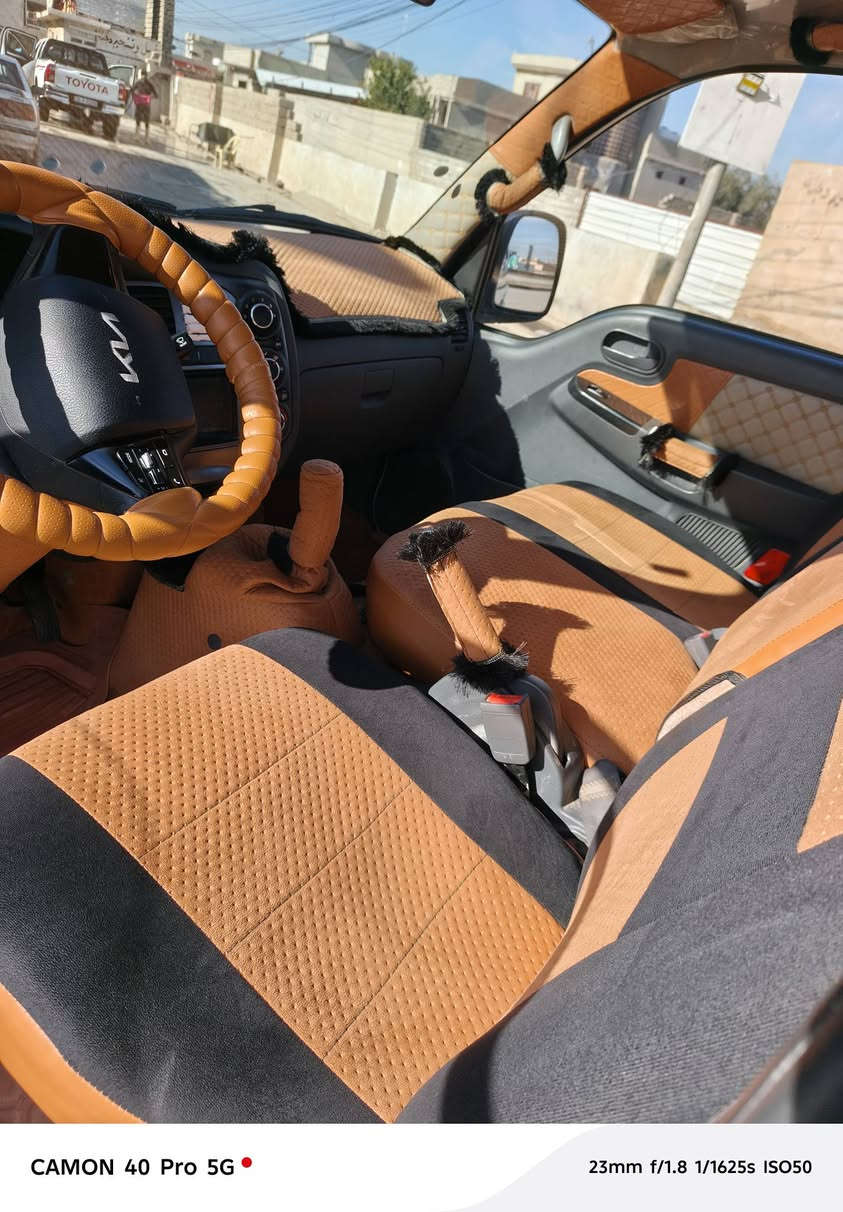 السلام عليكم كيا موديل ٢٠٢٣شرط محرك وشاصي قطرة صبغ مابيها سياره بسمي ابيع تحويل ماشيا ٩٣الف كيلو متر السعر١٦٥السياره موجوده بقرية البرديه اذا حبيت اتصل ***********حصة كازهم بيها
