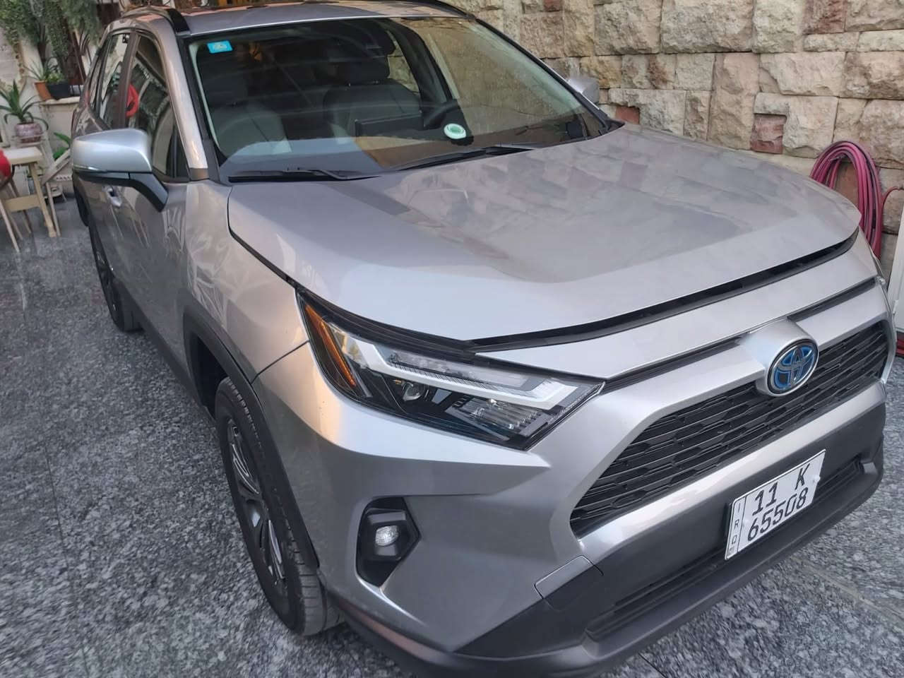 راف 4 موديل 2023 xLe بريميوم. لون سلفر. كشنات جلد سلفر وتجي كلش قليل كله يجي اسود السيارة مماشية بلعراق بس ع كد الترقيم يأسمنا ماشية 19  الف فقط سعر 245 ورقة مكان بغداد زيونة  هاتف  ***********
