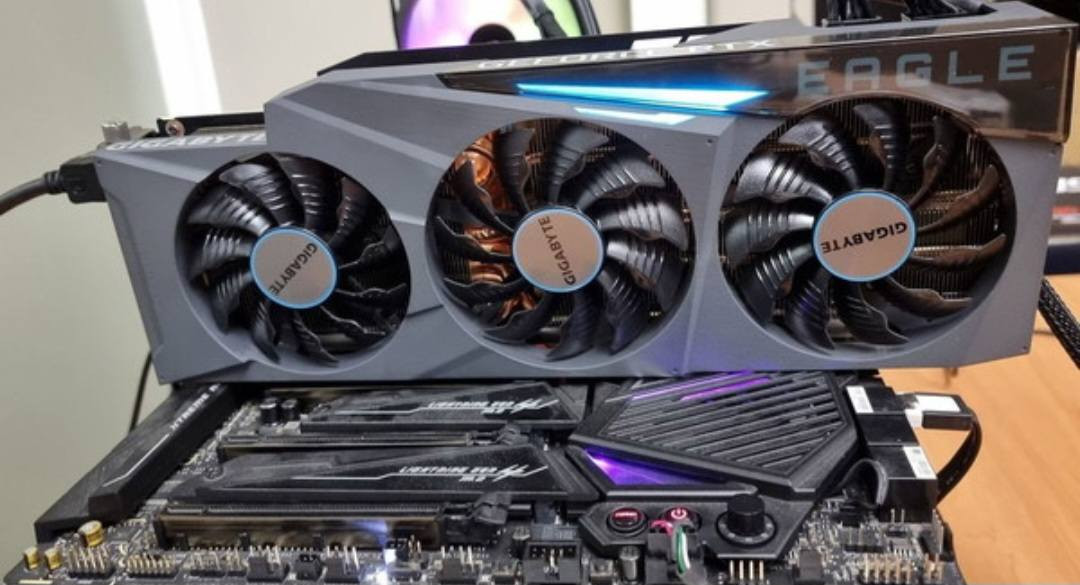 الله يساعدهم الشباب الطيبه تجميعه للبيع جداً قويه واقوى من منافسينها بنفس الفئه السعريه وبسعر مناسب جداً
الله يساعدهم الشباب الطيبه تجميعه للبيع جداً قويه واقوى من منافسينها بنفس الفئه السعريه وبسعر مناسب جداًً

مواصفاتها:

Rtx 3080Ti eagle 

R9 5950X 

M.b b550m aours elite 

Ram 16g aorus

Cooler ak400 digital deepcool

Case thermaltake 

Ssd 128gb adata 

Hdd 1T segate 

M.2 1crucial

شاشه coolermaster 240hz بالصوره جوه 

ماوس كولريس مودل O واير اسود 

كيبورد ريدراكون k708

[بدون بور سبلاي]

كل القطع اني مشتريهن بيدي ومجمعها على ايدي

 

ملاحظه /جامه الكيس الاماميه مكسوره بس موجوده القواعد تكدر تفصل واني الكيس حسبته باقل من نصف السعر لاكن جداً نظيف وكارتونته موجوده و اطي ويا هديه كت فانات deepcool cf 120 plus

الكارت بدون كارتونه لان ذبيتها 

جداً نظيفه استعمال قليل كل ملحقات وكراتين القطع موجوده 

سعرها 1 و 200 وتوصيل لكل المحافظات موجود 

تريد ابيعلك قطع مفرده هم موجود ان شاء الله 

سبب البيع عدم التفرغ

نعتذر على الاطاله 🤍


**إذا كنت صاحب هذا الإعلان وتريد حذفه لأي سبب، رجاءا أرسل رسالة إلى الدعم الفني**