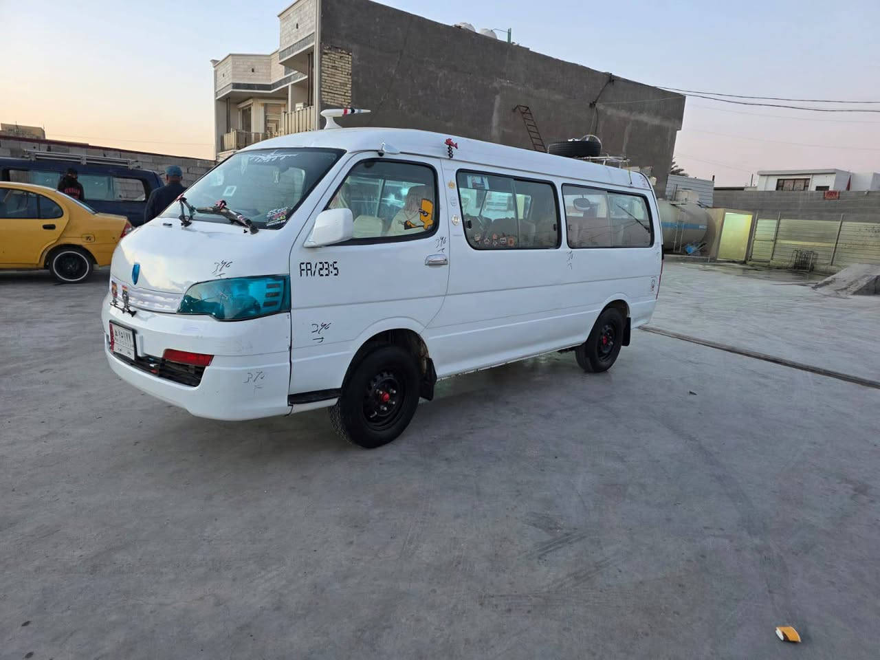 السلام عليكم اج وان مكينه وكير صدر جديد تخم تاير جديد تحويل مباشر عنوان فلكه بسمايه 68 وبيه مجال موديل 2014.   ***********
