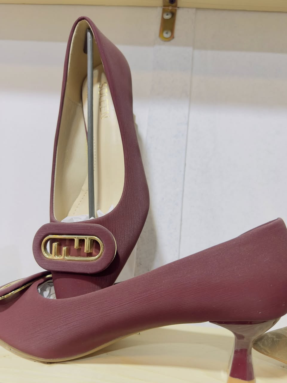 انواع الاحذيه النسائية درجه اولى
العنوان سوق الفجر الجديد القيصريه الثانيه رقم المحل 34

يوجد توصيل داخل قضاء الفجر 
***********
