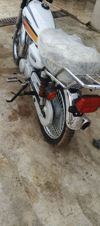 ماطور للبيع بارت نضيف كلشي شقال السعر 375 رقم الهاتف 07517052148