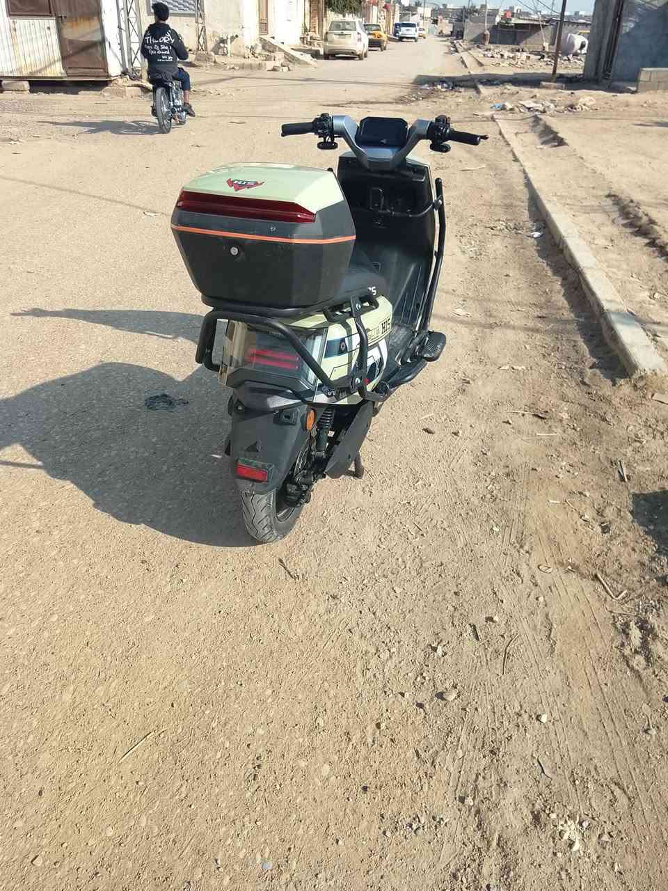 سلام عليكم شباب هاي دراجه شحن للبيع مكفوله موديل 25 وشراي هاذ رقمي***********
