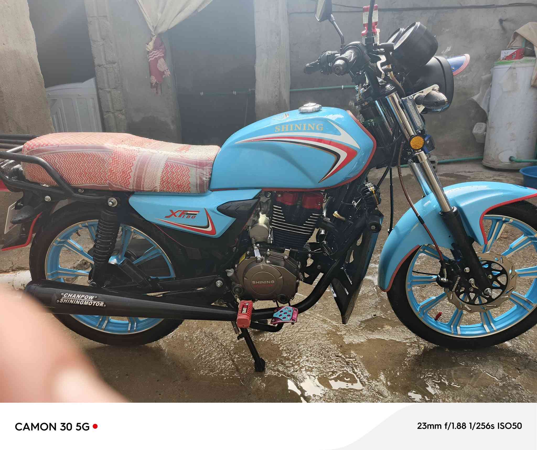 السلام عليكم دراجه للبيع موديل 23 طالعه بال 24 اوراق اصولي باسمي السعر 750 وبيها مجالي مكاني كربلاء طويريج***********
