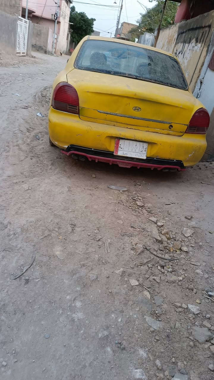 سلام عليكم سوناتا للبيع موديل 2000مكينه 2000 كير عادي رقم كربلاء مميز السياره عاوزها ترتيب السعر 15 وبيها مجال لشراي مكان حله شارع 80 استفسار ***********
