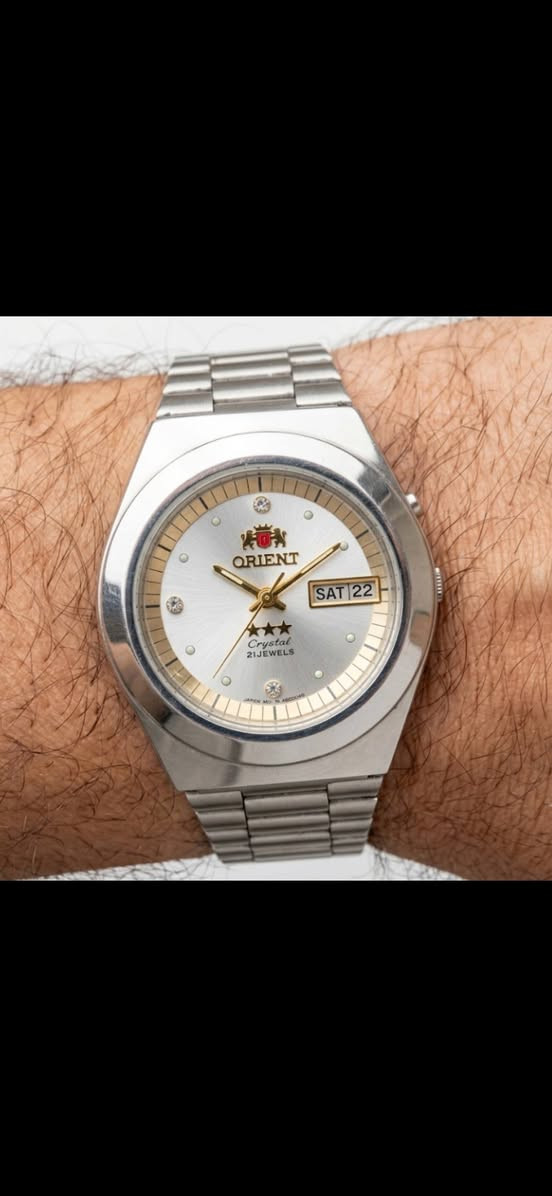 تحية طيبة 
#Vintage_Orient_3Star
Crystal Automatic 21 Jewels Stainless Steel Watch for Men
#اورينت3ستار
كريستال انتاج اليابان القديم الثمانينات فينتج ماكنة اوتوماتك ٢١ حجر . دي ديت تأريخ بم اسبوعي شهري . قطر 
37 ملم  نظافة تامة وبلادية بالكامل .
السعر ٧٥ الف .
التواصل خاص لطفا


**إذا كنت صاحب هذا الإعلان وتريد حذفه لأي سبب، رجاءا أرسل رسالة إلى الدعم الفني**