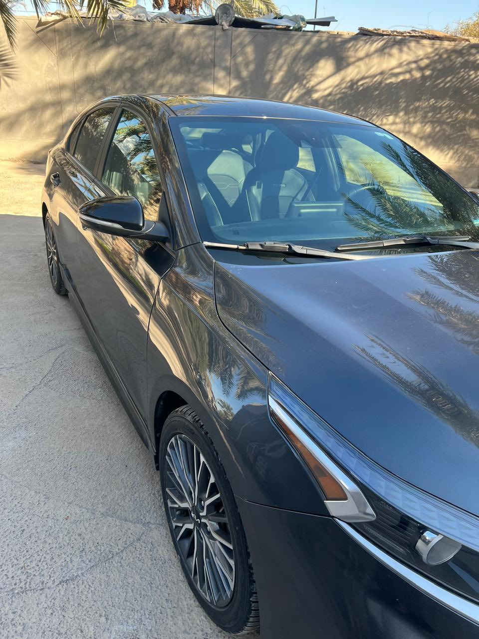 فورتي
٢٣ 

ضربته بسيطه كلش 

تترقم بغداد أو بابل بكيفالمشتري السياره جديده وحادثه كلش خفيف صور الحادث بمنشور السعر 160 وبيه مجال ***********
