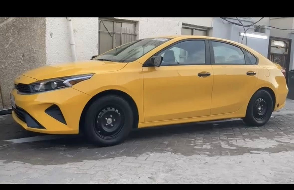 سلام عليكم شباب فورتي 23 حادثها دعاميه الوره وطخه خفيفه بين البابين سياره خير من الله منظومه غاز دوشمه عامه تخم تاير جديد السياره ماشيه٦٤ ألف مكان مدينه الصدر السعر 160 وبيها مجال بصيط 
***********
