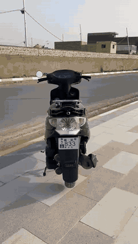 السلام عليكم
دراجه كامكو في تو  موديل 16 مكفوله كفاله عامه محرك 150 دراجه ما صارلهه 19 يوم من طلعت من رمبه حلوه مرتبه الياخذهه ما يذب عليهه ربع الله شاهد شلعه ومعدل ونعومه مكاني ناصريه قضاء الرفاعي رقمي *********** بي واتساب راسلني وتدلل
