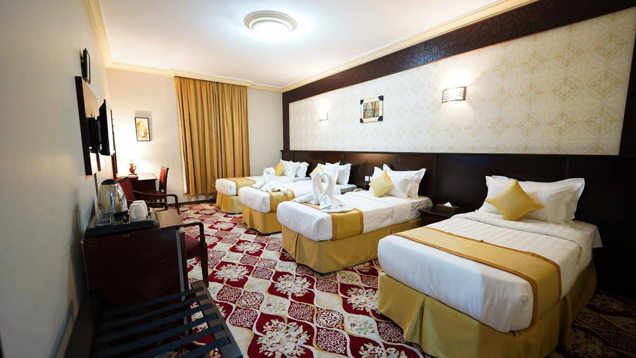 🔹بسم الله الرحمن الرحيم🔹 
 🔹تعلن شركة نجم الخليج للحج والعمرة🔹
 🔹إن كان الهوى شوقا  فشوقي 🕋 مكة المكرمة 🕋  
 🔹عمرتان   (رجب و شعبان )
البرنامج الاول بري باصاتvIPرجال اعمال سعر900 حديثه 🚍🚎تاريخ2026/1/16
لبرنامج الثاني باصات حديثه سياحيه سعر850الف
+++++++++++++++++++
 🔹#برنامج_العمره_900 الف مع طعام 🔹
🔹#ملاحظة_الاطفال_مجاناً_فقط_اجور_الفيزا🔹
+++++++++++++++++++++++++++++++
🕋 يتوفر نظام التقسيط المريح ✅
  🔹قسط شهري 100الف 🔹
🔹تاريخ الرحلة 2026/1/16
 *الـــــى كافة الاخوة الأعزاء ممن يرغب  بزيارة الرسول الاعظم* 🕌 صلوات الله عليه واله وسلم. واداء عمرتان   رجب. وشعبان 
 🔹2* *ليالي مدينة 3ايام🔹
 🔹5* *ليالي مكة 6ايام  🕋
++++++++++++++++++++++
 🔹فمن يرغب بالسفر معنا🔹
 *جلب جواز السفر ، وصورة شخصية .علمأ أن* 
 **السكن في المدينة المنورة* *بالمنطقة*المركزية*  🏨
 *والسكن بمكة المكرمة في محبس* *الجن ، والرحلة تتضمن*: *زيارة* 
 *كافة مزارات المدينة المنورة*  🕌
 *ومزارات مكة المكرمة* .🕋
 *يرافق الحمله مرشد ديني*  
 *إحرام مع  جنطه  صغيرة   ، بالإضافة* *الى هدايا للمسابقات* *الدينية في الديار المقدسة* ،
 *ثلاث وجبات  طعام* 🥞 *في* *المدينه ومكة* 🕋 
 *باصات حديثة مريحة* 
 *للحجز والاستفسار* 
     
    *********** ابو علي السيلاوي 
     ***********   واتساب
 🔹حلة _ بكرلي _قرب تقاطع النفق🔹مجاور عالم الاعشاب🔹
