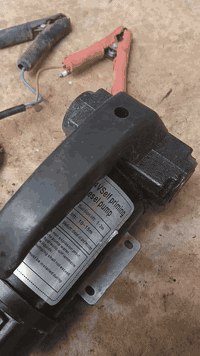 ماطور سحب سوائل جديد غير مستعمل يشتغل على باتري ٢٤ فولت ب٢٥ ألف ***********بي وتساب بغداد
