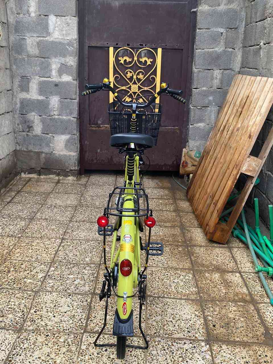 السلام عليكم بايسكل بطه للبيع جديد
السعر 130 العنوان الامين


**إذا كنت صاحب هذا الإعلان وتريد حذفه لأي سبب، رجاءا أرسل رسالة إلى الدعم الفني**