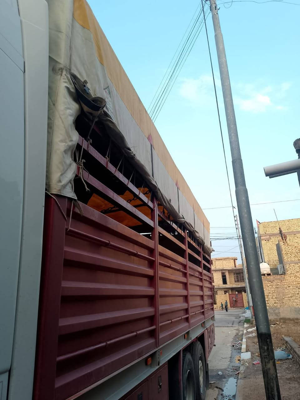 بدي للبيع طول 750الرتفاع 260العرض 250بريص 480جديد كاعيه جديده مامروجه التصال على رقم الهاتف ***********/***********
