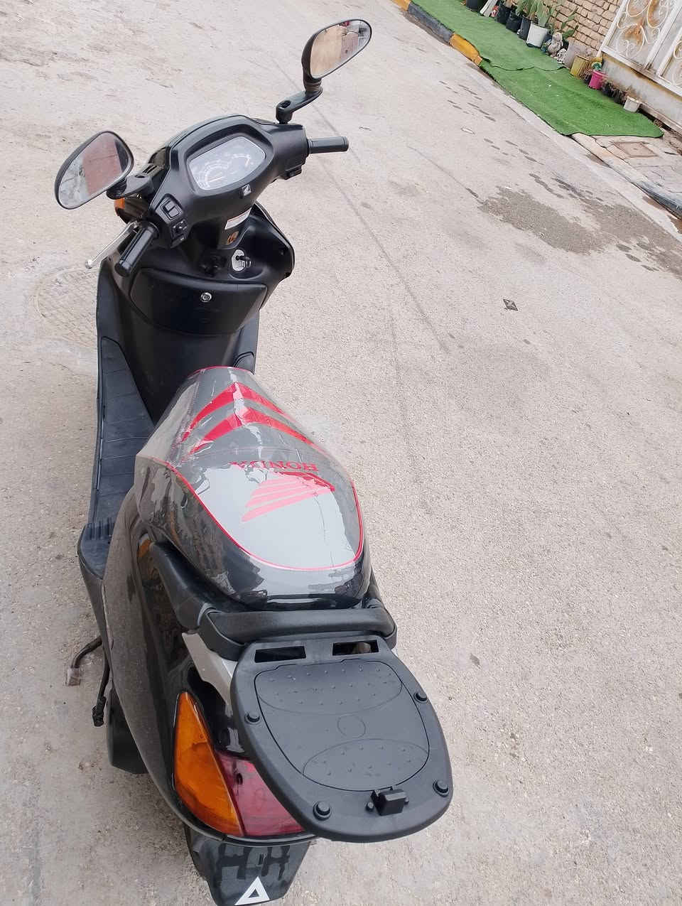 سبيسي ياباني مبدل ولفات فقط الدراجه كامله علئ اخر حبايه كفرات اصليه كابريتر اصلي دراجه خرسه كله ختم واحد مكينه ماتسمعله صوت خرسه شلعه معدل يشك الكاع دهن اليوم بدلته بانزين متروسه الشراي بخدمته مكاني كوت داموك ***********
