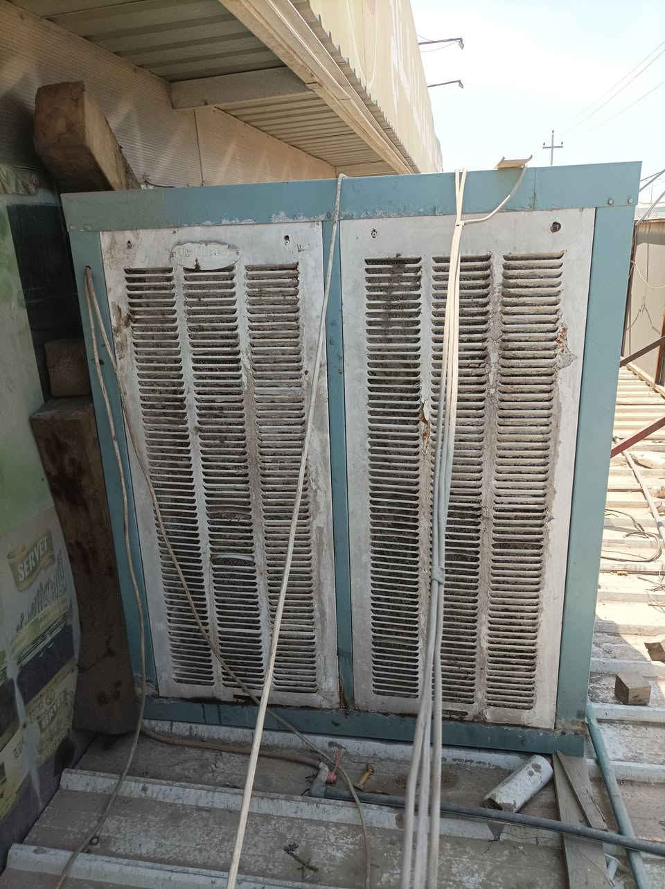 يوجد مبردات عدد 3
الحجم الكبير ثري فيز 
للتواصل ***********
