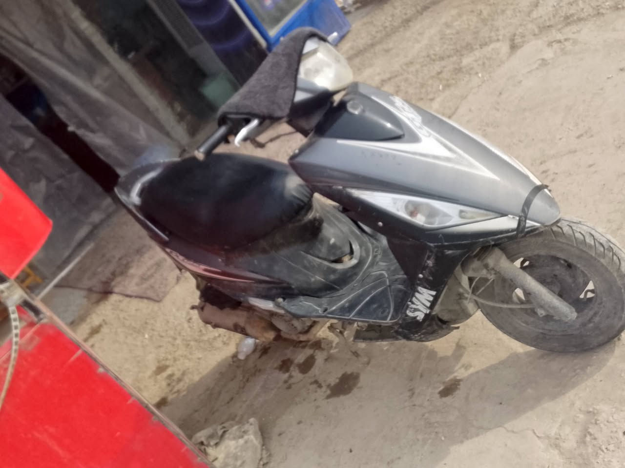 سلام عليكم دراجه سيام البيع دراجه نضيفه بس ريدله ترتيب قليل دراجه مكينته جيده سلف كهربيات شغاله سعر 250او بيه مجال شراي يتصل عله رقم يوجد وتساب ***********
