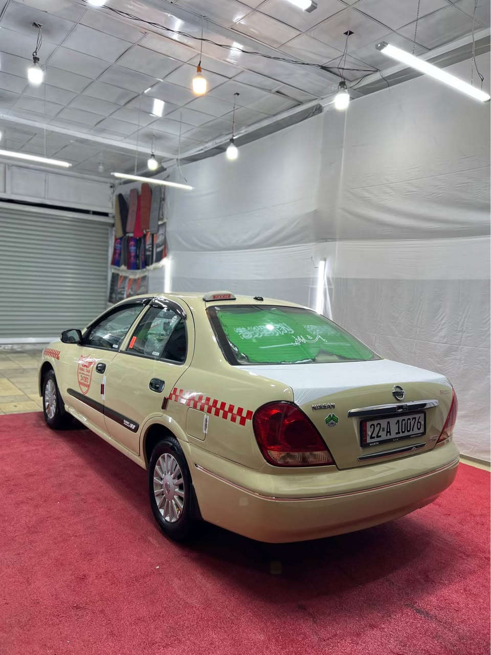 سةني 2009 نمونة لةجواني 
گير عادي 
سةنةوي نوئ 
3 پارچةي پشتي هةية و ناو سپيري گرتوة 
گيرو مةكينةي و توندو تؤلي بةشةرت 
4 تاية و ويليي حةسيري نوئ 
لةشاري كؤيةم 
سحري 97 وةرةقة و مةجالي كةم 
*********** كويسينجاك, أربيل
