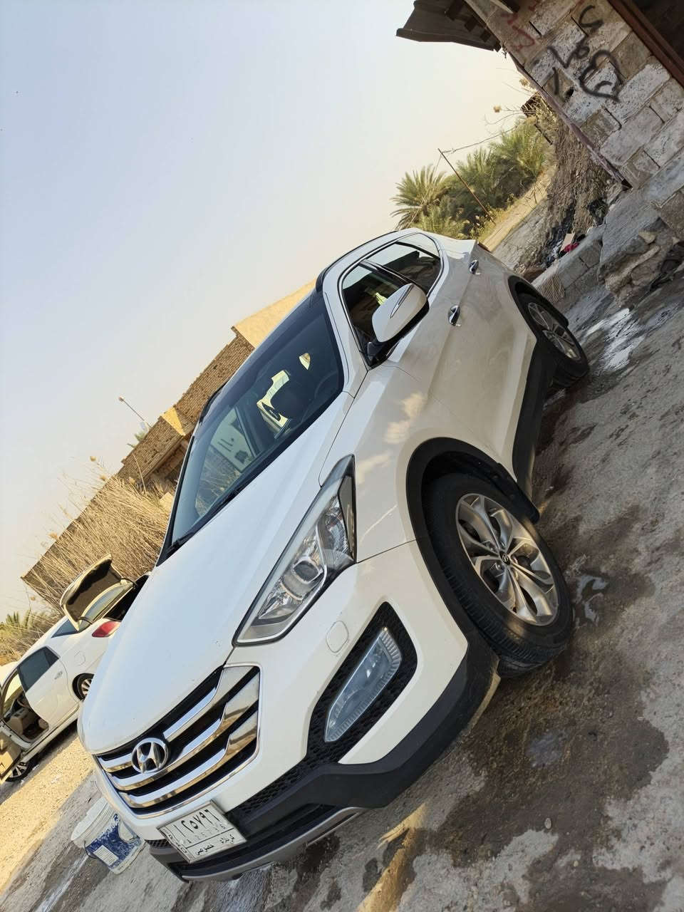 السلام عليكم سنتافي ٢٠١٣ فول رقم كربلاء السياره فول واحد على واحد ماشيه ٢٠٠ مكفوله بيها ملاحضات بسيطه مكان السياره الديوانيه ***********
