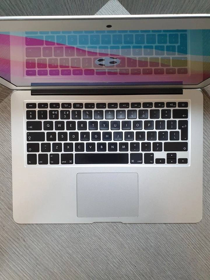 وصلنا ماك إير 2013
i5 
4GB RAM
128 SSD
13.3
ULTRA SLIM
تريدها وندوز أو تريدها ماك متوفر ثنينهم
يتوفر أسعار مناسبه للكميات


**إذا كنت صاحب هذا الإعلان وتريد حذفه لأي سبب، رجاءا أرسل رسالة إلى الدعم الفني**