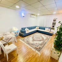 ٩٠م • ٢ غرف • موقف سيارات