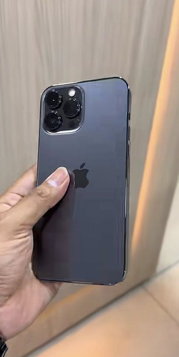 ايفون 13برو ماكس
بطاريه/75
نموذج/M
شرق اوسط
ذاكره/256
كلشي ما مبدل بيه 
كامره فول شحن فول
ويا كارتون وشاحنه
مراوس بي ايفون شعندك نزل  
اذا13عادي ارواس


**إذا كنت صاحب هذا الإعلان وتريد حذفه لأي سبب، رجاءا أرسل رسالة إلى الدعم الفني**