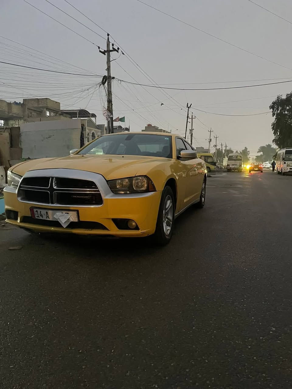 السلام عليكم جارجر تكسي موديل ٢٠١٢  ابسمي سنويه جديده  كفاله من العيب الشرعي مكينه كير حداديه منضومه زنون تدفئه تبريد خير من الله حادثهه الجاملغ الأمامي والبنيد مفتوح وراجع نفسه فقط وبيهه طخه بسيطه يم القبق مال البانزين السياره بيها اكسل السعر ١٣٠$
مكاني بغداد مدينه الصدر 
غير متواجد عل فيس اتصال 
***********
