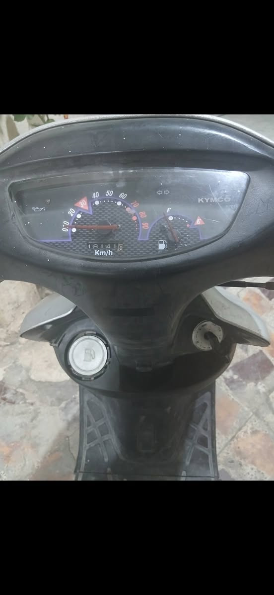 للبيع كامكو ب٢٠٠
***********
