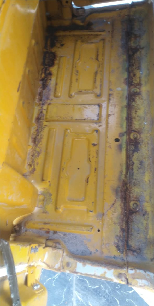 سلام عليكم تتك للبيع موديل ٢٠٢٠ رقم و سنويه انكليزي بصره ٥٥٠٠ عنوان قرنه بين منصور 
***********
***********
