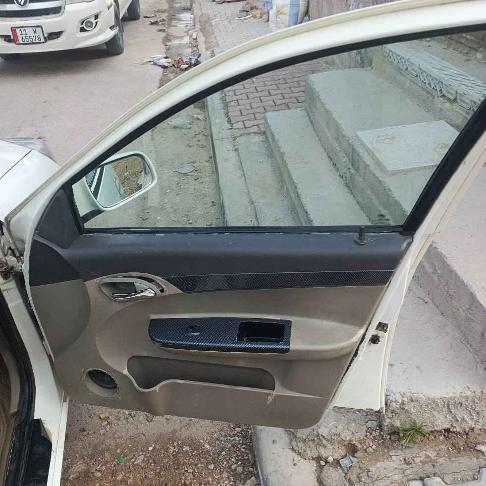 سلام عليكم سياره ليفان 520 لبيع السياره خير من الله كامله كلهه ما عده المكينه خابطه مي اودهن يعني كازكيت  تخم تاير جديد صدر خلفي امامي جديد باتري جديد بور جديد السياره كامله من كلشي ماعده المكينه ابيع مكينه كايمه سنويه جديده هزه جديده يعني تحول بدون هزه السعر 35ورقه مكان السياره الحسينيه الراشديه *********** الفارس, صلاح الدين
